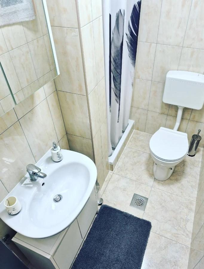 Apartment Ory 2 Between The Beach And City Center Pula Exterior foto